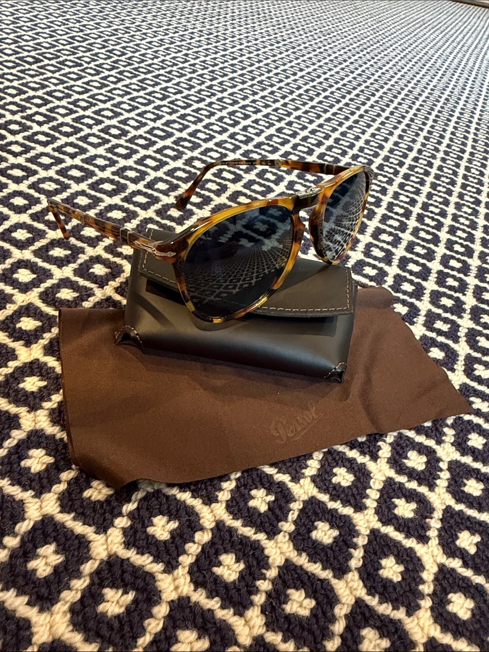 Persol Folding Sunglasses Tortoise 1052 Madreterra